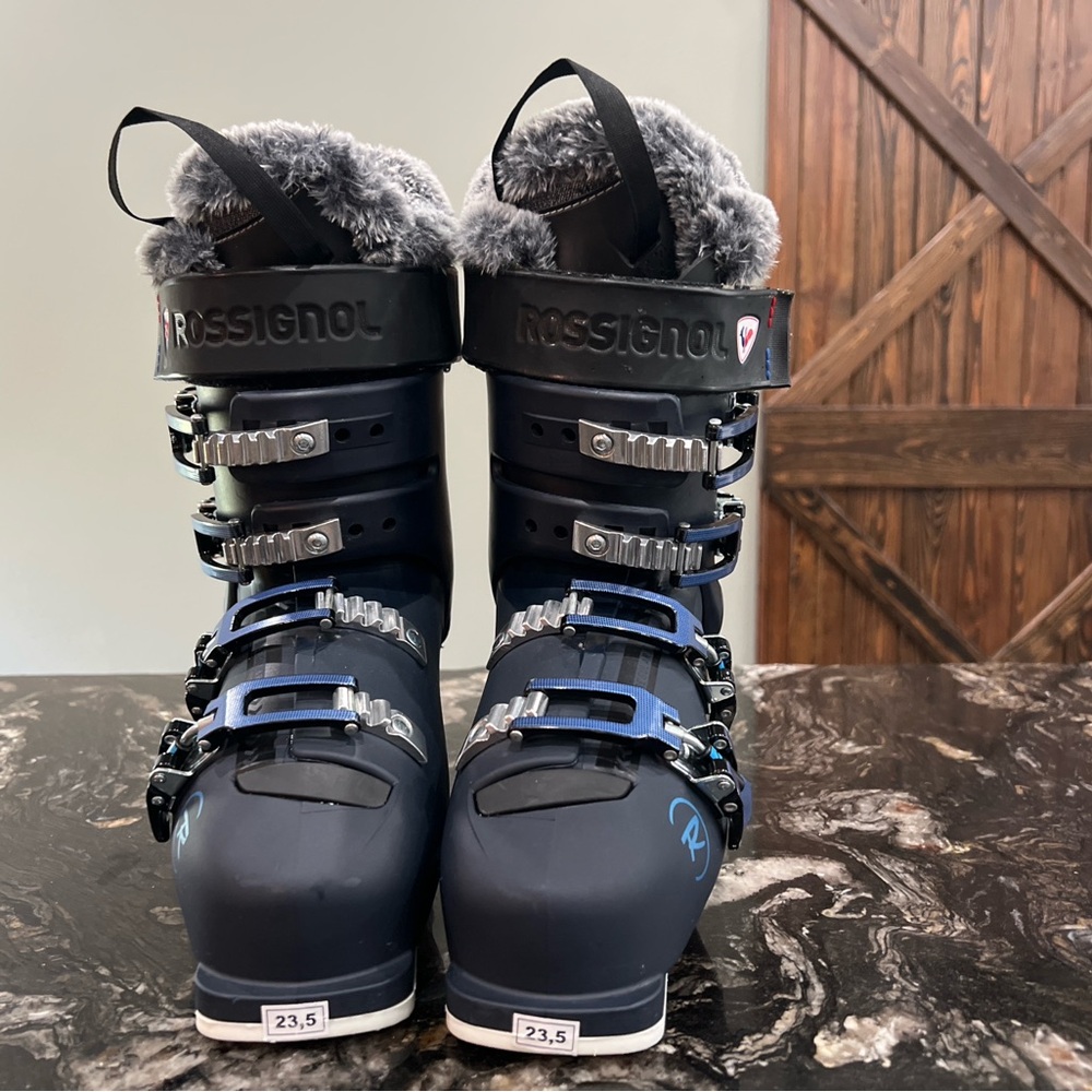 Rossignol Pure 70 Women’s Ski Boots – Size 23.5 – Excellent Condition